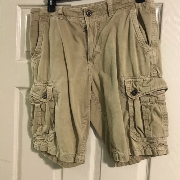 American Eagle Cargo shorts - Picture 1 of 2